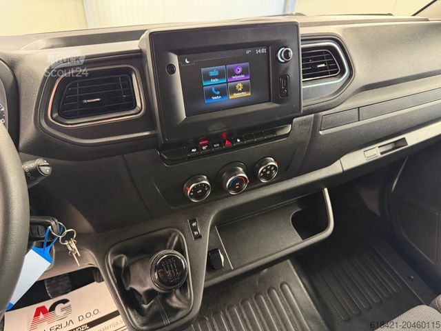 Dobozos furgon RENAULT Master L4H2 Maxi 2.3 DCI 145