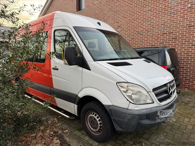 Minibus Mercedes Benz Sprinter 906Rollstuhl-Mehrzweckfahrzeug