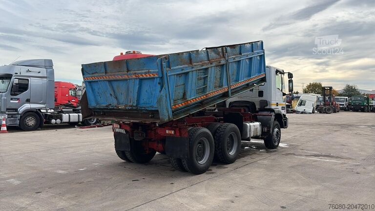 Tipper 3 côtés Iveco Eurotrakker 260 E 37 (POMPE MANUELLE / MANUAL P...