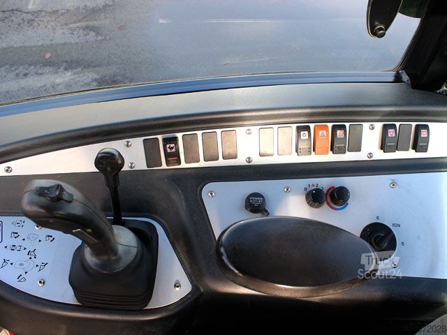 Hjullastare JCB 406 Stufe mit Schaufel + Gabel