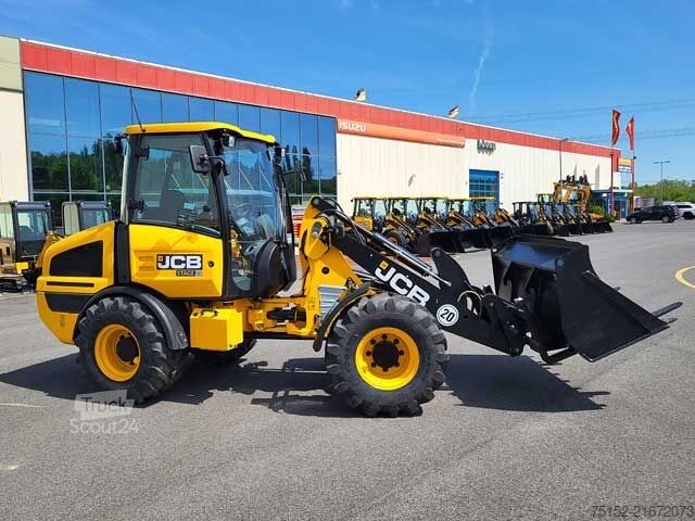 Hjullastare JCB 406 - Stufe V - inkl. Schaufel und Gabel