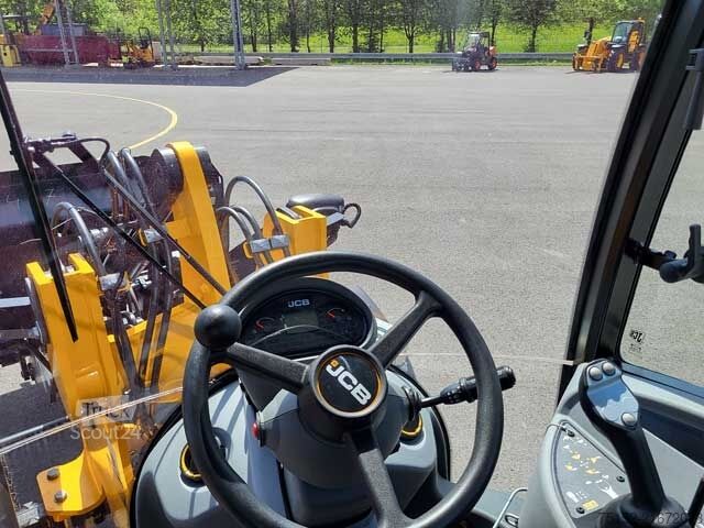 Hjullastare JCB 406 - Stufe V - inkl. Schaufel und Gabel