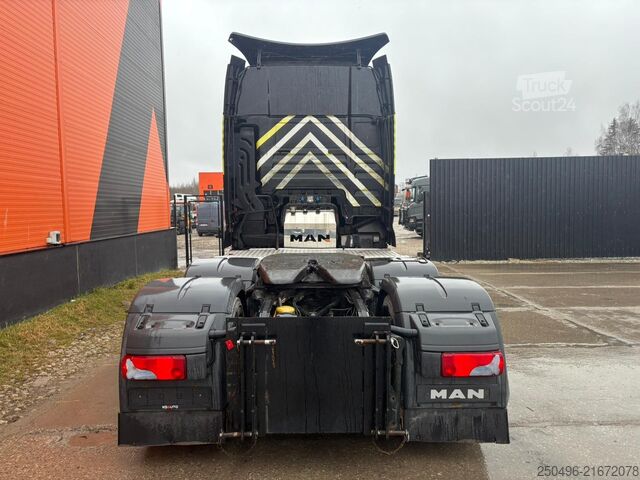 Standaard trekker MAN TGX 28.480 6x2 XXL CAB / INTARDER / DOUBLE BOGIE