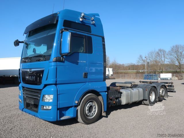 Camion porte-caisses amovibles MAN 26.500 FLLC TGX BDF Intarder Lenkachse