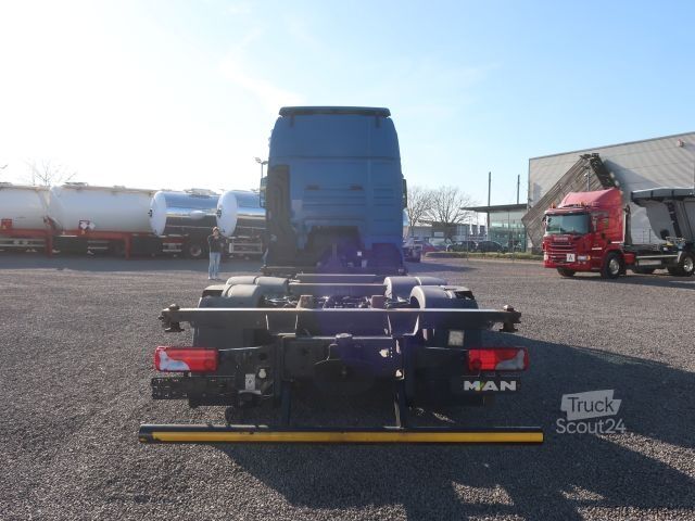 Camion porte-caisses amovibles MAN 26.500 FLLC TGX BDF Intarder Lenkachse