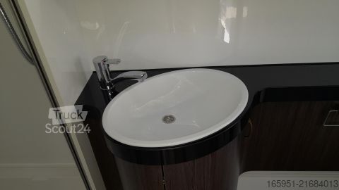 Karavāna Hobby Prestige 560 WLU