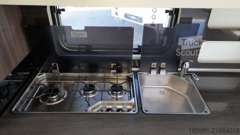 Karavāna Hobby Prestige 560 FC