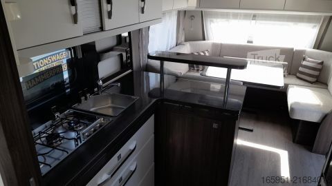 Karavāna Hobby Prestige 560 FC