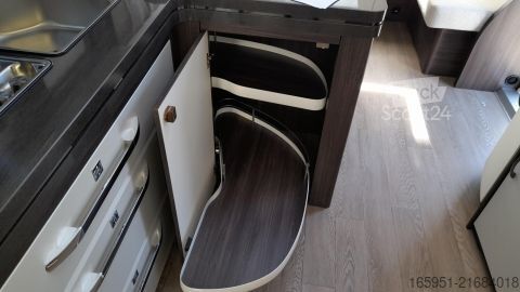 Karavāna Hobby Prestige 560 FC