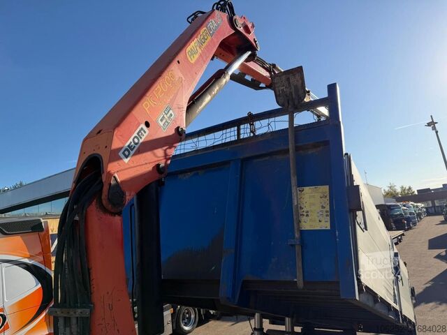 Volquete con grúa MAN TGA 18.320 4X2 TIPPER EURO 4 + CRANE PALFINGER ...