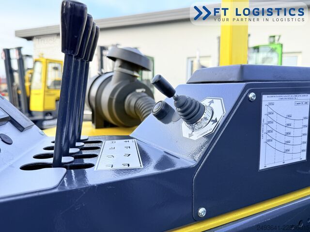 četruvirzienu iekrāvējs Combilift CB3000 GAS TRIPLEX 4900 FREE-LIFT