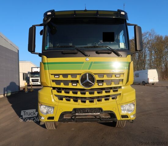 Camion à benne basculante Mercedes-Benz 3251 K 8x4 Wechselsystem