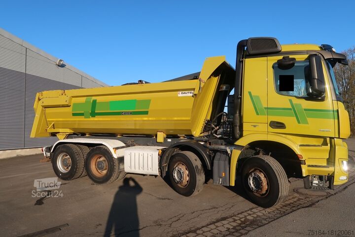 Camion à benne basculante Mercedes-Benz 3251 K 8x4 Wechselsystem
