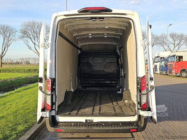 Camioneta familiar de techo alto FORD E-TRANSIT L4H3 Maxi 68kWh!