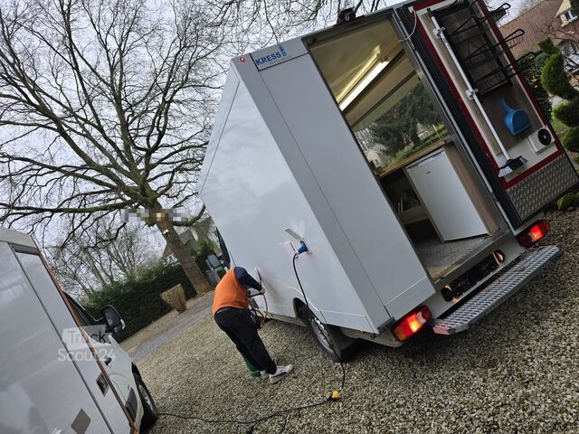 Rimorchio porta-cassa Renault Master