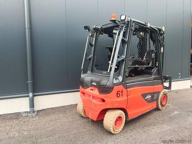 Челен мотокар Linde E25L