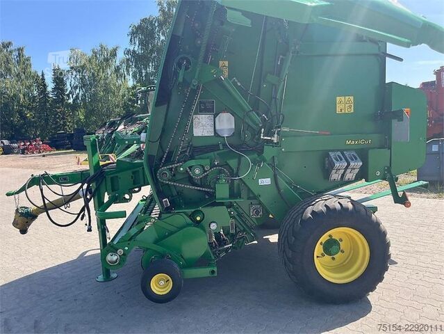 Yuvarlak balya makinesi John Deere 864