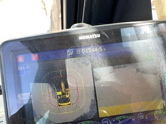 гусеничний екскаватор Komatsu HB215LC-3