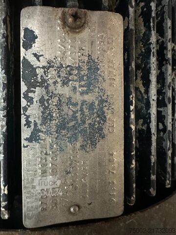 Cysterna z żywnością Feldbinder LEBENSMITTEL / LEVENSMIDDELEN / FOOD / 33.500L ...