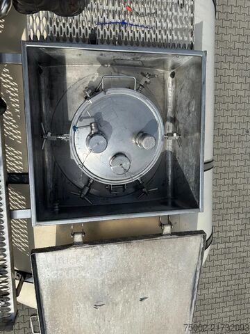 Cisterna s hrano Feldbinder LEBENSMITTEL / LEVENSMIDDELEN / FOOD / 33.500L ...