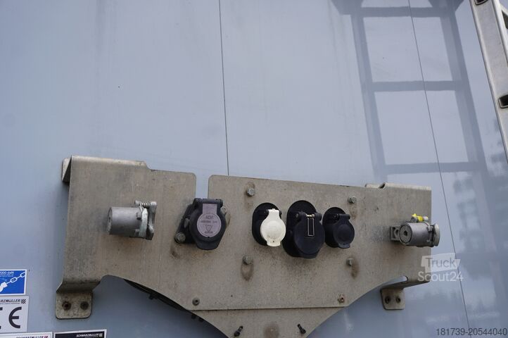 Полуприцеп с подвижным полом Schwarzmüller Walking floor semi-trailer / 2021 / 4 un