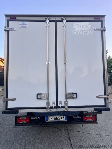 Furgão refrigerado Zanotti Zer0 FZ -20°C Iveco Daily 35c14