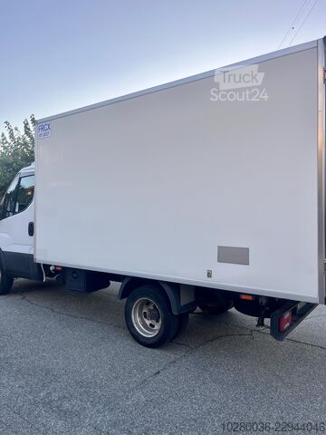 Furgão refrigerado Zanotti Zer0 FZ -20°C Iveco Daily 35c14