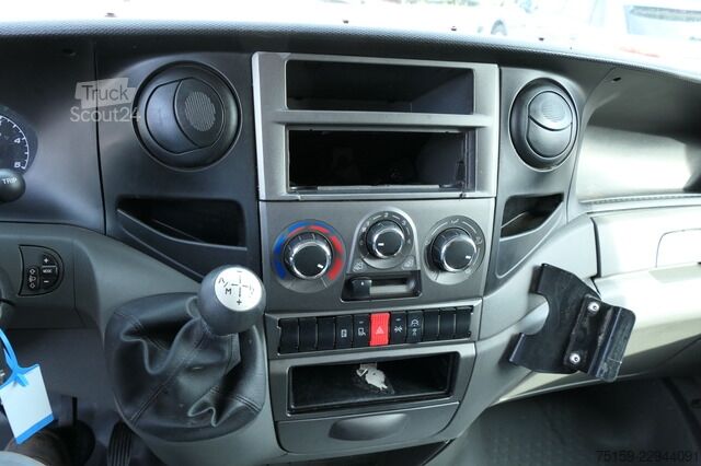 Furgoneta caja iveco Daily 35 S11 C30C AUTOMATIK KAMERA Regale LUFT DURCHGANG EURO-5 CoC