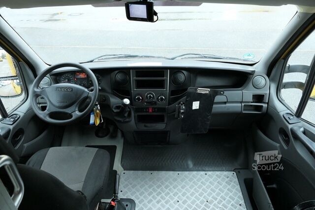 Dostavno vozilo s kesonom iveco Daily 35 S11 C30C AUTOMATIK KAMERA Regale LUFT DURCHGANG EURO-5 CoC