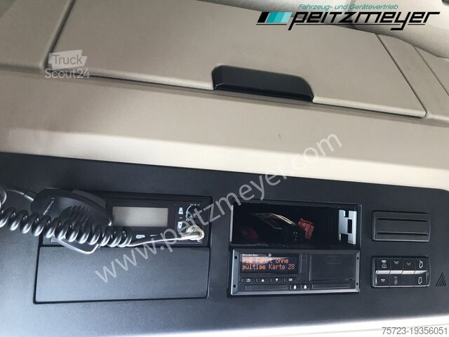 Вантажівка для напоїв Mercedes-Benz Actros 2545 LL