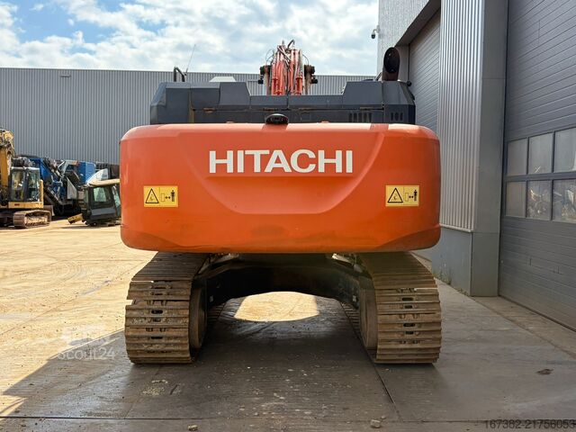 гусеничный экскаватор Hitachi ZX300LCN-6