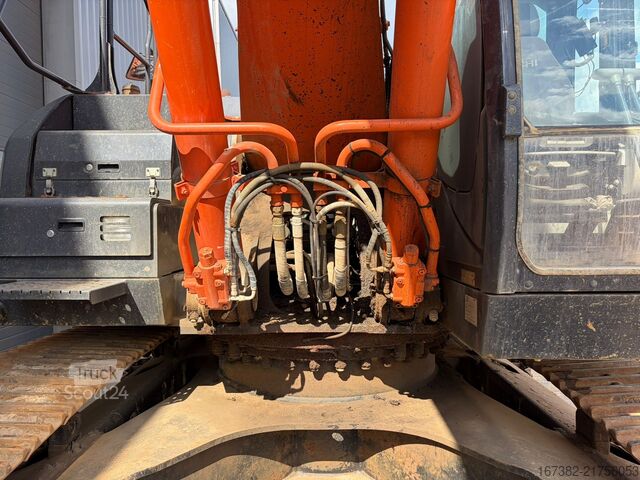 гусеничный экскаватор Hitachi ZX300LCN-6