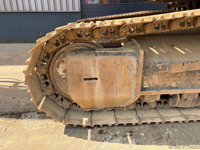 гусеничный экскаватор Hitachi ZX300LCN-6