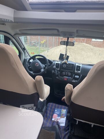 Félig integrált lakóautó FIAT Ducato Chausson Welcom 617