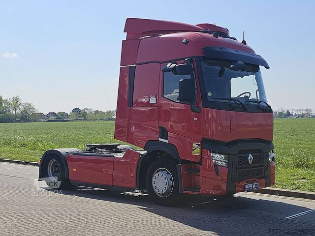 Standard-SZM RENAULT T 520