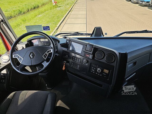 Standard-SZM RENAULT T 520