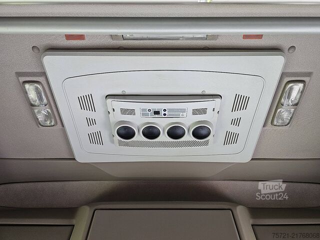 Standard-SZM DAF XF 530 FTG