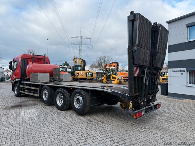 Camion porte-voitures IVECO AS320S50 Baumaschinentransporter hydr. Rampe