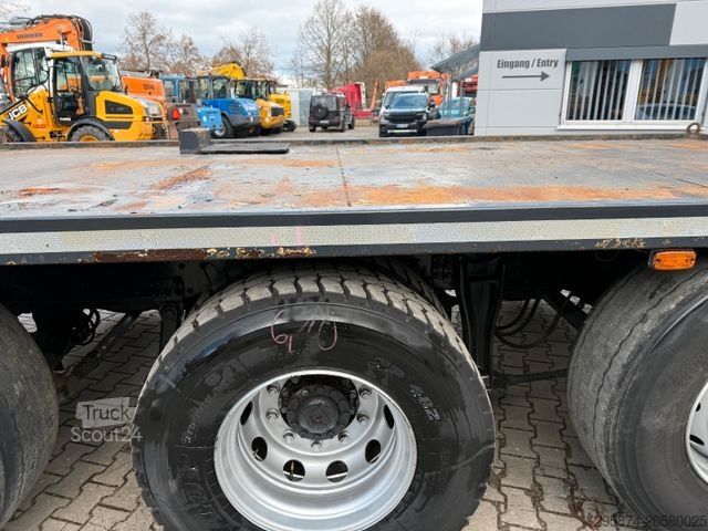 Autotransporter IVECO AS320S50 Baumaschinentransporter hydr. Rampe