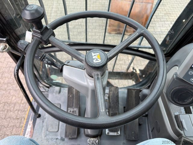 Riteņu ekskavators CATERPILLAR M318D Mobilbagger *9.235 h *Schnellw. *Greifer