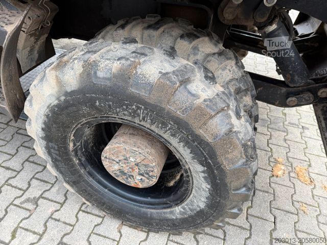 Колёсный экскаватор CATERPILLAR M318D Mobilbagger *9.235 h *Schnellw. *Greifer