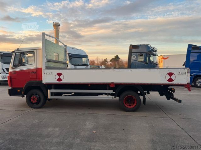 Gėrimų furgonas MERCEDES-BENZ 914 * PRITSCHE * GETRÄNKE * ORG KM*6 ZYLINDER *