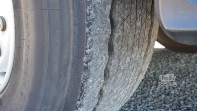 Рефрижераторный прицеп  Wuellhorst TFA 18-6,8 Kühlkoffer Ladebordwand