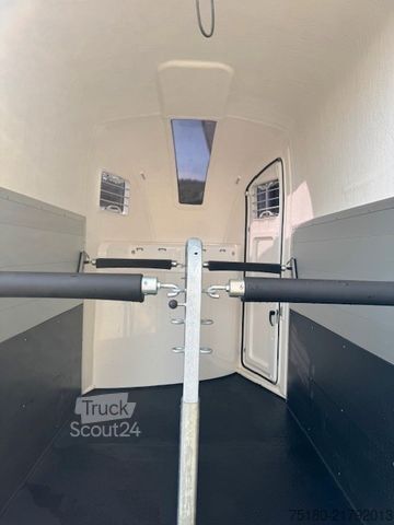 Hästtransportsläp HUMBAUR Pegasus 2 Pferdeanhänger 2,4t ALU SK