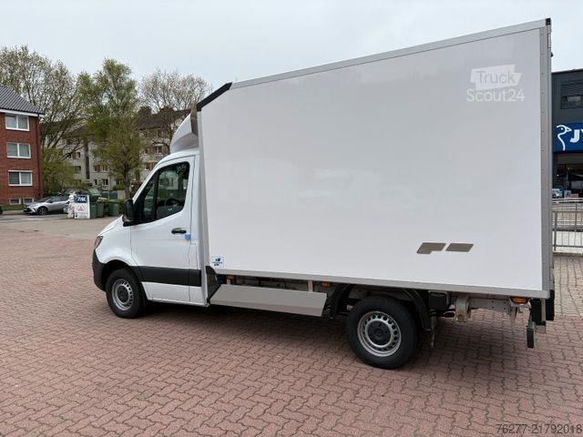 Ledusskapja furgons MERCEDES-BENZ Sprinter 317 Tiefkühlkoffer
