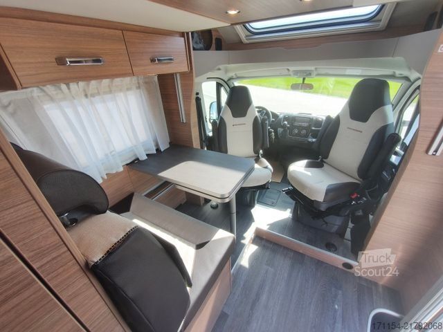 Camper semintegrato WEINSBERG CaraSuite 650MEG SPICY,Automatik, Hubbett,W-Lan