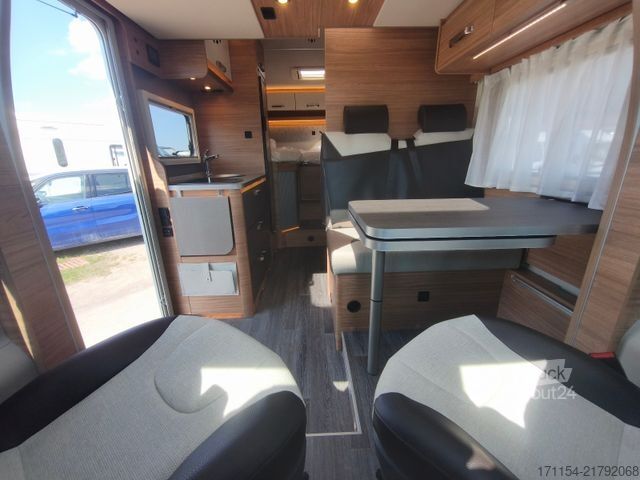Camper semintegrato WEINSBERG CaraSuite 650MEG SPICY,Automatik, Hubbett,W-Lan