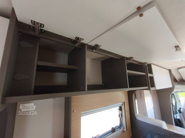 Полуинтегриран кемпер LMC Tourer T 660G