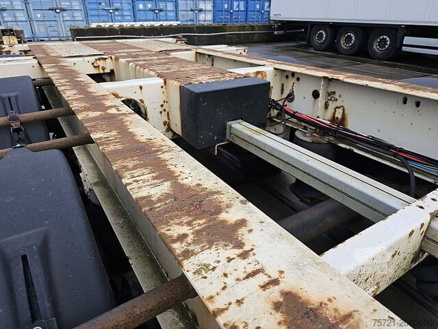 Konteinerių vežimas KRONE SD