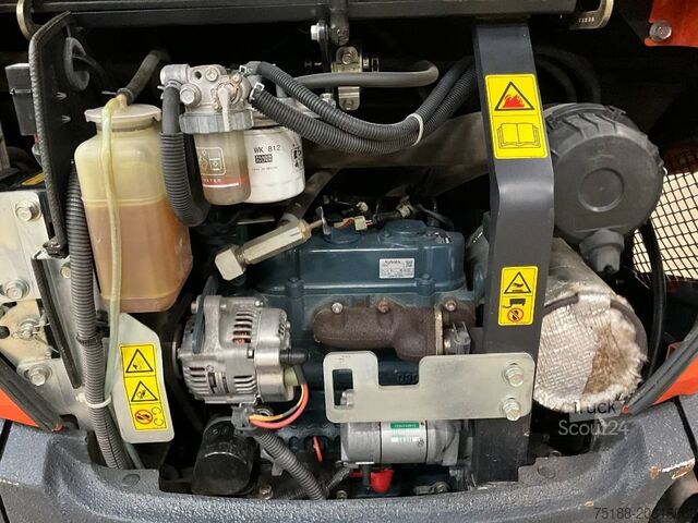 Mini escavatore Kubota KX 018-4